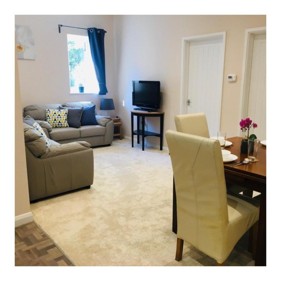 Private 1St Floor Apartment - Perfect For Port Of Dover, Eurotunnel And Short Stays Exteriér fotografie